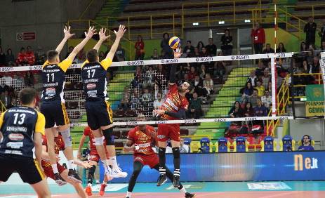 Quarti di finale, Play Off Challenge, ritorno / Calzedonia Verona - Tonno Callipo Calabria Vibo Valentia 3-1